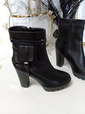 NEW! YOKI Elan PLATFORM LUGG SOLE BOOTS SZ 8 1/2